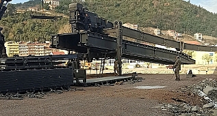 İlk kez Ayancık'ta kullanılan askeri köprü ilçeden ayrılıyor