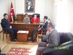 Minikler Makam Koltuklarında