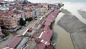 Ayancık'ta kapalı pazar yeri tahliye edildi