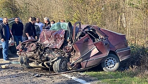 Ayancık-Sinop yolunda feci kaza: 2 ölü, 3 yaralı