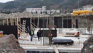 Ayancık'ta sel sonrası yeni ev ve iş yerleri inşa ediliyor