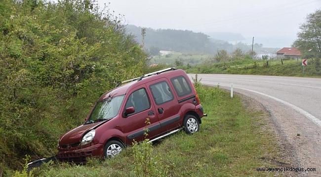 Ayancık - Sinop yolunda kaza: 2 yaralı