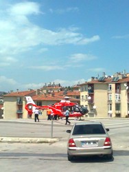 GENÇ KIZ SİLAHLA KENDİNİ VURDU