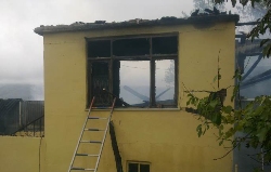 Tek katlı bina kullanılamaz hale geldi