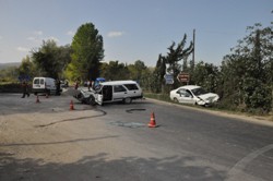 SİNOP TA KAZA: 1 ÖLÜ, 3 YARALI