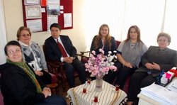 VALİ CENGİZ\ DEN YARDIMSEVENLER DERNEÐİ\ NE ZİYARET