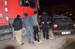 TIR İLE OTOMOBİL ÇARPIŞTI: 1 YARALI