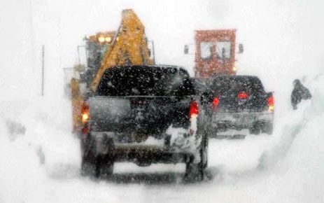 Yardıma gittiler köyde mahsur kaldılar