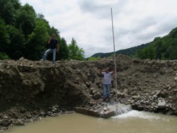 AYANCIK YARALARINI SARIYOR