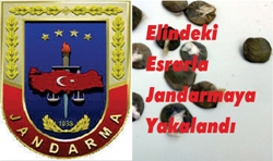 Elindeki Esrarla Jandarmaya Yakalandı