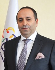 KÖYLÜYÜ ÇAÐRI MERKEZİNE YAPTIKLARI İHBAR KURTARDI 