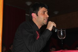 “AŞK ŞİİRDE KALDI”