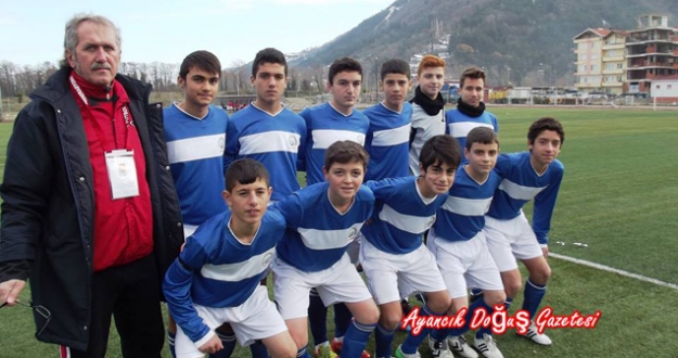 AYANCIK BELEDİYE SPOR ENGEL TANIMIYOR