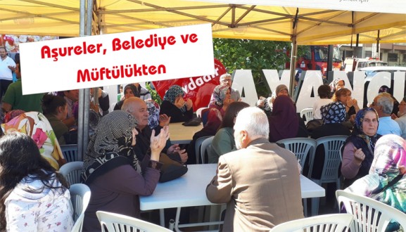 AYANCIK'TA VATANDAŞLARA AŞURE İKRAM EDİLDİ