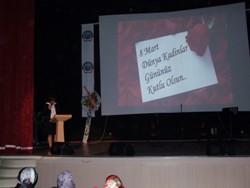 YILIN KADININA PLAKET