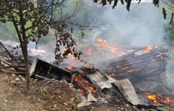 DİKMEN’DE ENGELLİ GENÇ YANARAK CAN VERDİ