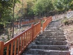 İLÇEMİZ İNALTI MAÐARASI ÇEVRE DÜZENLEMESİ TAMAMLANDI