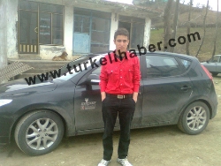 Motosiklet kamyonete çarptı: 1 ölü