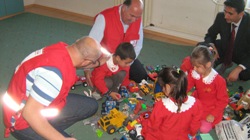 Kızılay Şubesinden İhtiyaç Sahibi Öğrencilere Yardım