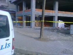 İNŞAATTAN DÜŞEN İŞÇİ HAYATINI KAYBETTİ 