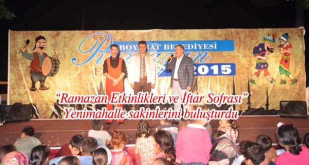 Maviş, mahallesinde komşularıyla iftar açtı