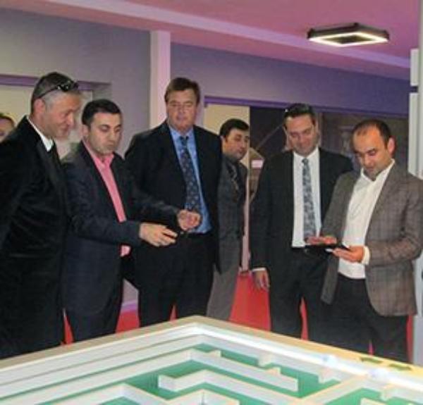 Microsoft'un Türkiye'deki Showcase okulu Doğa Koleji oldu