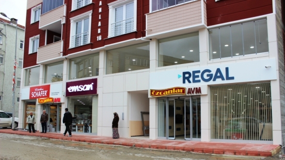 Özcanlar AVM hizmete girdi