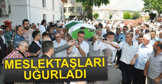 Sezer gözyaşları arasında toprağa verildi