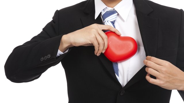 Türkiye'de milyonlarca kişi, uzayan mesai saatlerinden, trafikten ve stresten dolayı sevdikleri kişilere yeterince vakit ayıramamaktan şikayetçi.