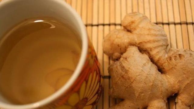 Zencefil, Limon Kabugu, Bal Karisimi ile Gripten Korunun